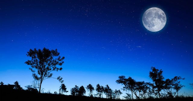 Suy nghĩ về vầng trăng trong bài thơ Ánh trăng