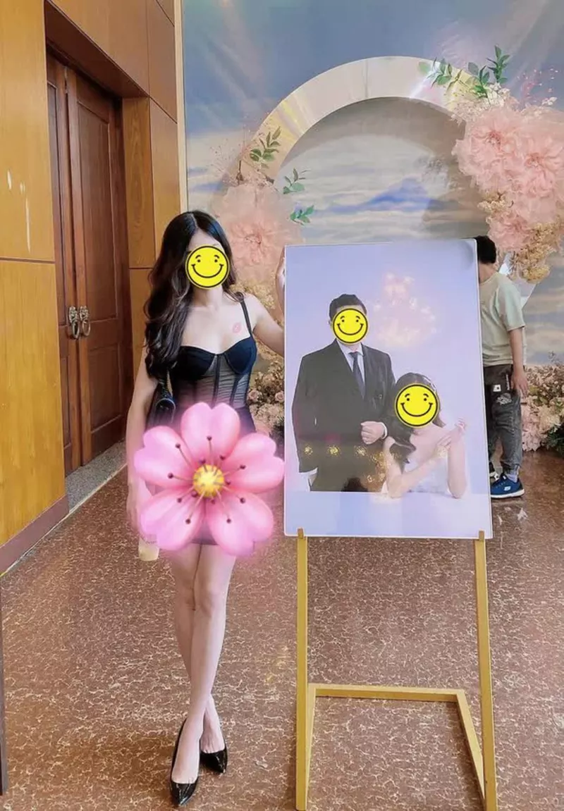 Xuất hiện hình ảnh cô gái diện váy xuyên thấu đến đám cưới, netizen ngán ngẩm: Vô ý thật sự, khổ thân cô dâu!